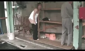 Eine schöne junge Frau mit schönen Brüsten, beschlossen, uns glücklich mit ihr zu machen. Ziehen Sie zuerst langsam am BH und fahren Sie dann fort. Musikbegleitung für alle Wunden oder nicht. Aber es stellt sich heraus, dass diese Frau glaubt, dass das Aussehen der Musik zu sehen .ihr alte schlampen pornos Körper macht dich. Natürlich, wenn die Frau ohne Kleidung gehen, wusste sie nicht, was als nächstes zu tun. Sein Versuch, sich mit Begeisterung sexuell zu bewegen, sieht nicht sehr gut aus. Dieses Kind kann verstehen, dass er sich nicht wesentlich bewegen kann, und hat beschlossen, seine Katze zumindest der Menge zu geben. Nach einem kleinen Spiel mit ihr beschlossen die Mädchen, die Truhe zu machen. Sie fing an, ihn zu missbilligen und wickelte ihre Brustwarzen ein. Sie ist nicht anders in Chic, aber das ist das Alter, vielleicht in ein oder zwei Jahren, werden Sie bekommen, was Sie brauchen. Nachdem sie gut mit der großen Entscheidung gespielt hat, in ihr Labor zurückzukehren. Unsere Vision zeigt wieder Arsch und elastischen Arsch, der offensichtlich kein Mitglied der Leute kannte.