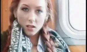 Ein Blick, eine Blondine stören einen Mann geile alte weiber kostenlos mit einem schönen Körper von ihr, aber sie ließ ihn nicht versuchen.