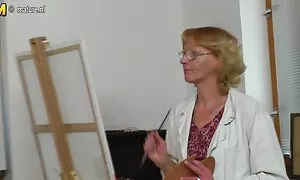 Eine Bombe drückt gratis pornos mit alten frauen gegen Sympathie stehenden Mann mit Krebs und Liebe ein Mitglied in ihr zu durchdringen.