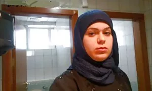 Während des Trainings duschte ein schönes Mädchen, malte die Lippen ihrer Unterwäsche und kam in den Salon. Die Frauen haben solche Dinge nicht zufällig gemacht, weil sie die Trainer wahnsinnig liebte. Als porn alt er sich aufzuwärmen begann, ging sein Favorit direkt in den Raum. Die Männer schätzen Frauen aller Bemühungen, umarmt die Taille und sanft küssen ihn auf den Hals. Dann, die Frau, die ihre sexuellen Gefühle geschmolzen und gestehen. Danach, die Hochzeit, Ziegen, erinnern, Mann, sprang in seine Arme und begann das Paar in langen Gläsern zu führen.