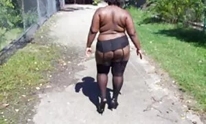 Die Französisch Kleider der jung und alt porno Mädchen, weil dieser Anzug machen die Menschen lieben sie, groß.