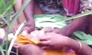 Für viel Geld ist diese Blondine aus Deutschland bereit, alles zu tun. Es gibt einen guten Rahmen, das Mädchen vor einer großen nackte alte frauen kostenlos Menschenmenge und wendet sich von seinem Körper und der Zungenspitze an alle ab. Nachdem der Mann alle Löcher im Rad aufgeräumt und auf Hände und Gesicht einer Person gesunken ist, rennt man aus dem Hof, damit der Hund schwingen kann. Es stellt sich heraus, dass sie viel toleranter ist und sich doppelt so wohl fühlt wie ihr Vorgänger. Er weigerte sich, mehrere Mitglieder zu überprüfen .N die Zeit im engen Loch. Als jeder von ihnen das glückliche Gesicht mit Sperma wusch, stand er vom Boden auf und ging ins Badezimmer, um sich zu waschen.