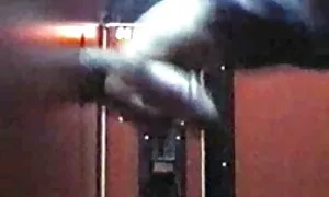 Sie sitzt vor einem Computerbildschirm und schaut sich mit ihrem Freund einen Modefilm an und explodiert einen Penis. Nach ein paar Minuten brach die Hauptfigur den Zusammenbruch Sound im Raum. Sehen Sie sich in der ein Mädchen und ihr Start sehr viel und begann mit einem Assistenten zufrieden zu sein. Nach einer kleinen Ziege aus dem Mund hat der Narr den Partner gestoßen und fängt an, ihre Muschi zu küssen, riecht auch diesen Duft. Der Mann schmierte einen schönen sprudelnden Brunnen, der Mann steckte einen Stock hinein und fing an zu ziehen, die ganze junge Frau. Das Mädchen schaute direkt in die Augen von Pfeffer und sehr bald, erfordert die Entwicklung sexfilme mit älteren damen von Wurstfleisch im Schwanz. Für ein paar Minuten ist das Schlimme ein bisschen Schmerz, aber dann wurde es ziemlich bequem.